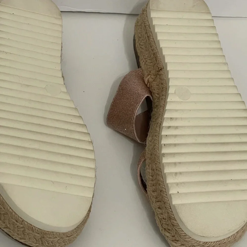 Madden Girl Metallic Rose Gold Espadrilles Sandal Size 7.5 platform